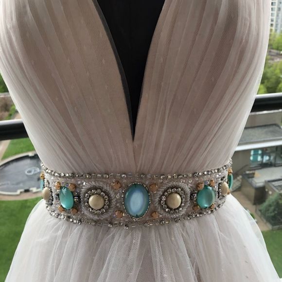 Exquisite Formal Backless Gown - Picture 3 of 9